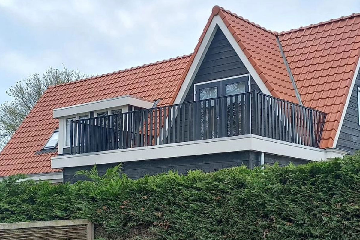 Balustrade op uitbouw