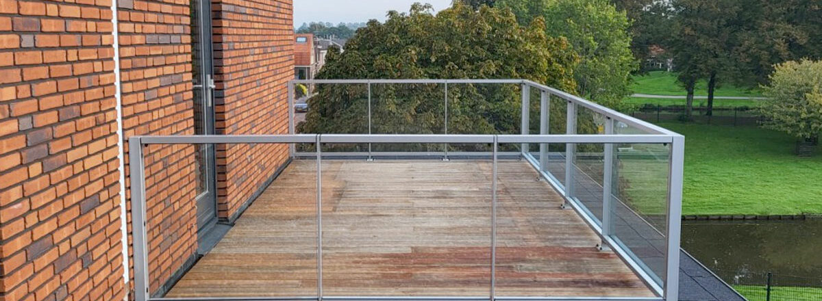 Glazen balustrade doe het zelf