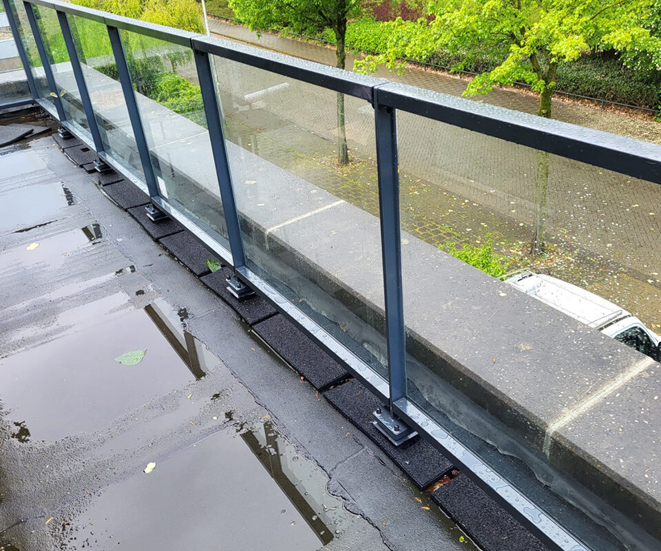 Glazen Balustrade Kopen: Stijlvolle Veiligheid voor jouw Woning