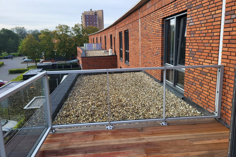 Wat kost een glazen balustrade op maat