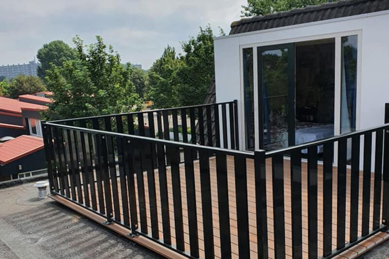 Balustrade Lamellenhek breed