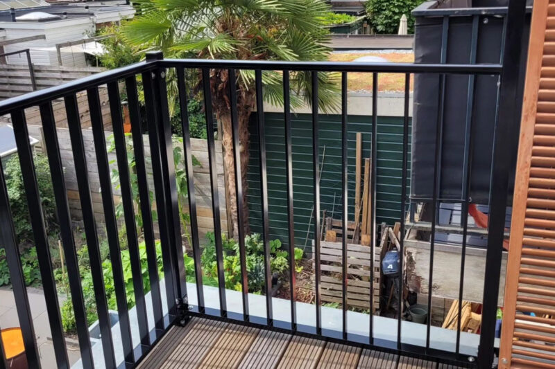 Balustrade striphekwerk breed