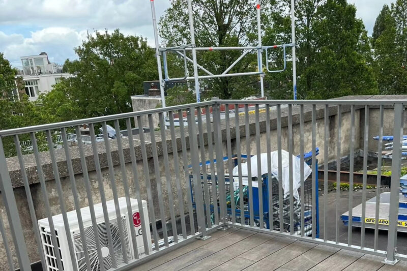 Balustrade striphekwerk breed