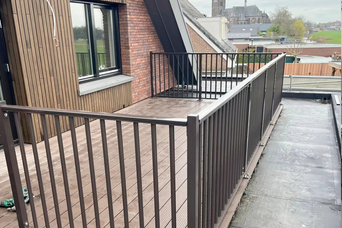 Dakterras maken op uitbouw