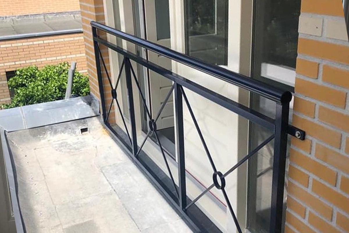 Frans balkonhek in Flevoland