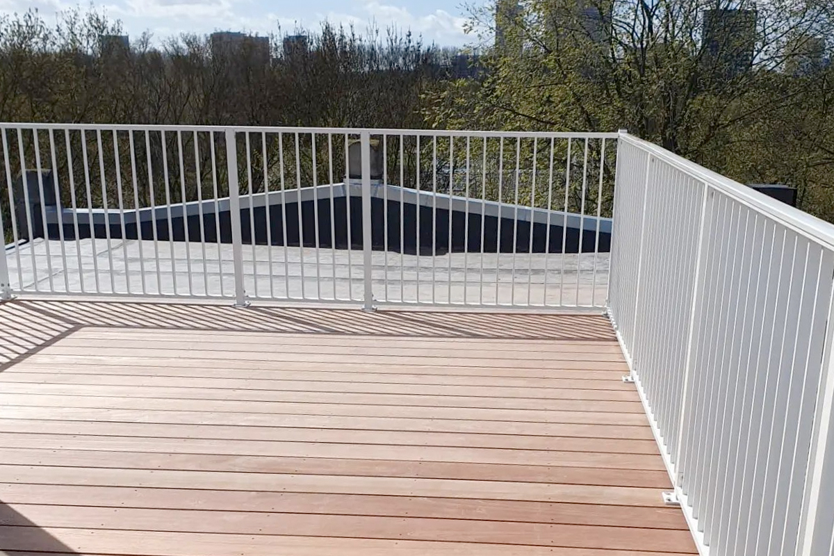 Waarom kiezen voor aluminium balustrades? 5 voordelen op een rij