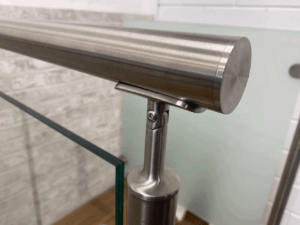 Detail glazen balustrade model chique