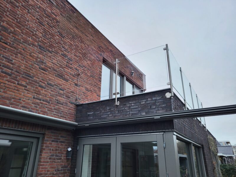 Glazen balustrade elegant