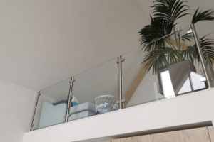 Glazen balustrade elegant binnen