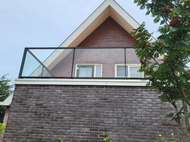 Glazen balustrade luxe