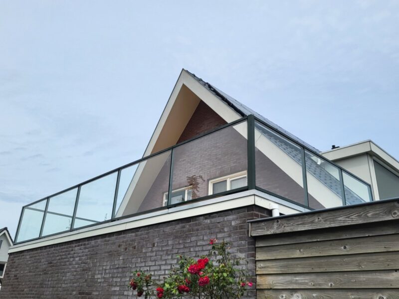 Glazen balustrade luxe