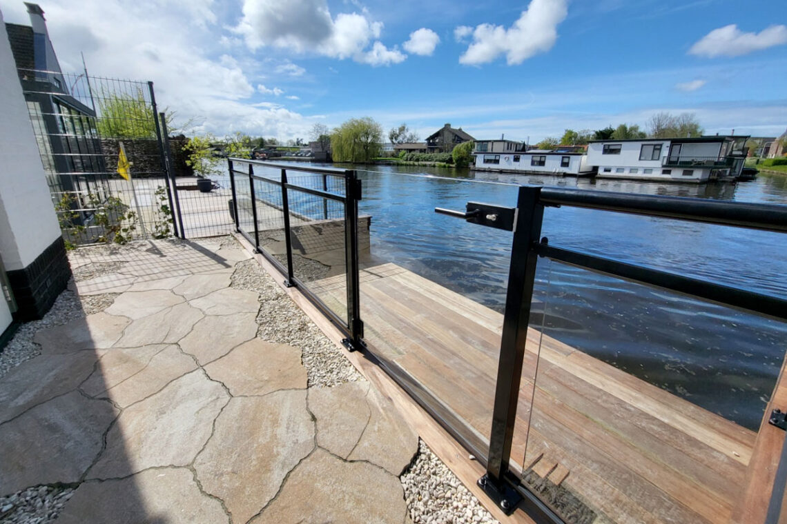 leverancier glazen balustrade