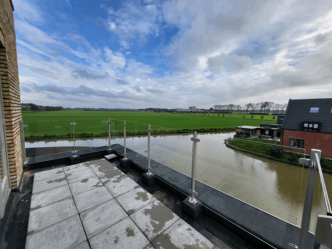 Glazen balustrade op maat