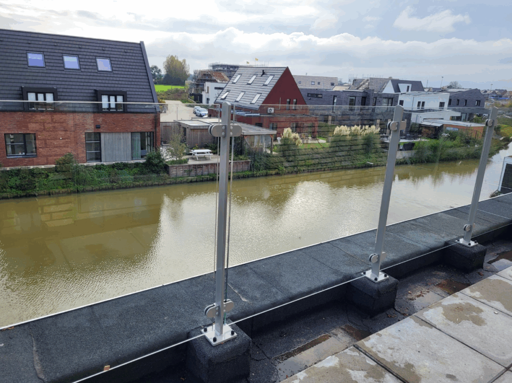 Glazen balustrade op maat