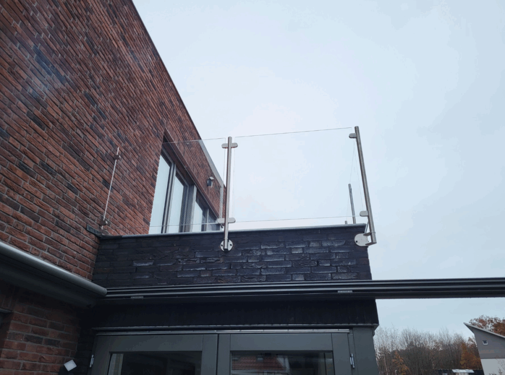 Glazen balustrade van RVS