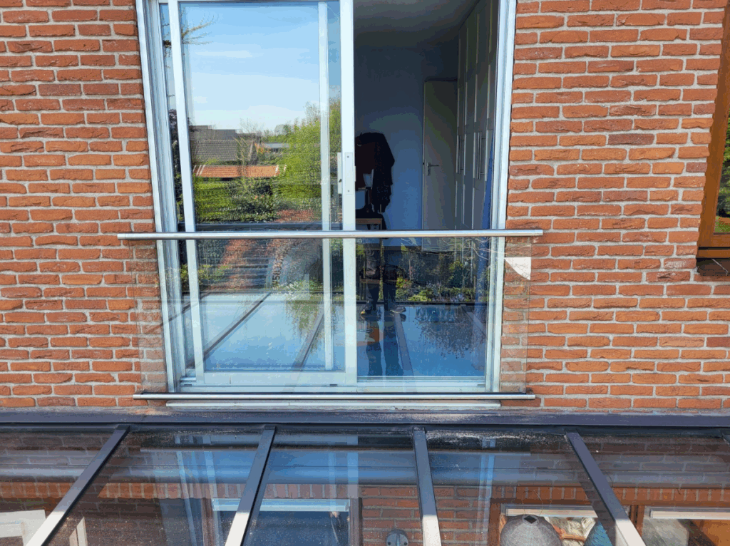 Glazen Franse balkonhekken op maat