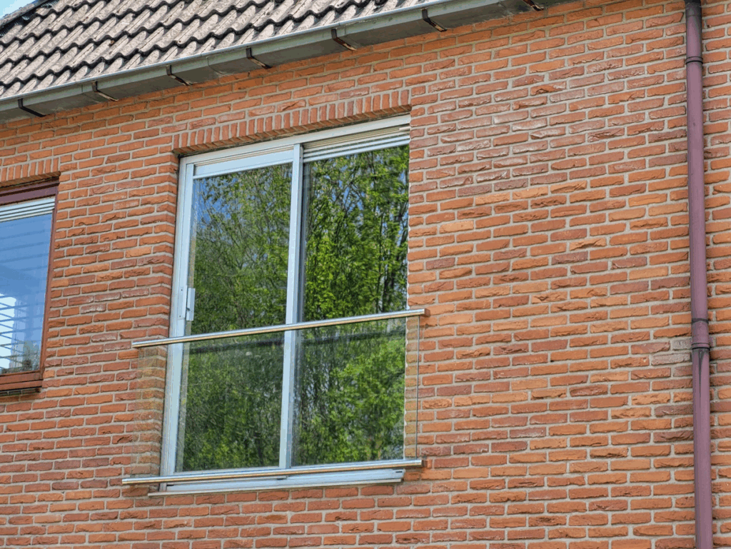 Is een Glazen Frans balkonhek veilig