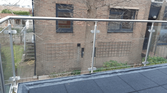 RVS balustrade met glas