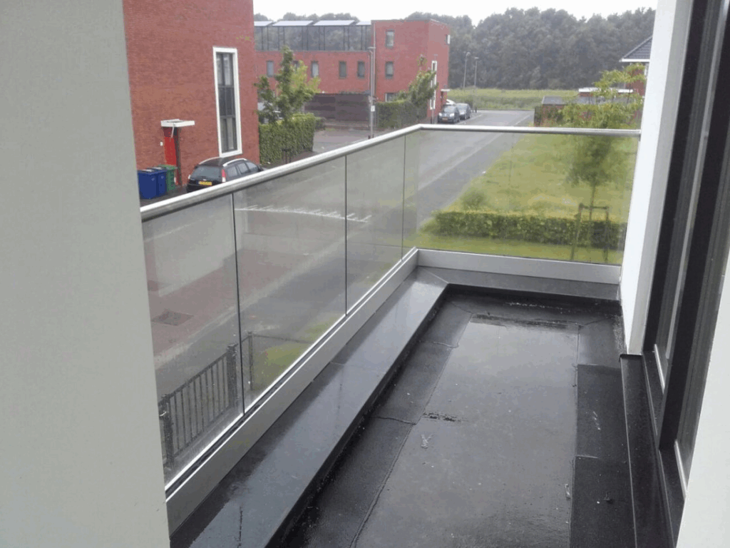 Glazen balustrade in Haarlem