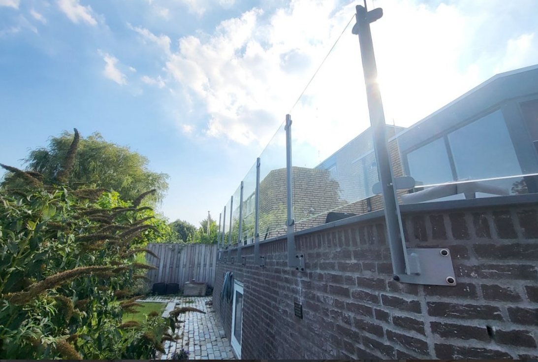 Glazen balustrade in Haarlem
