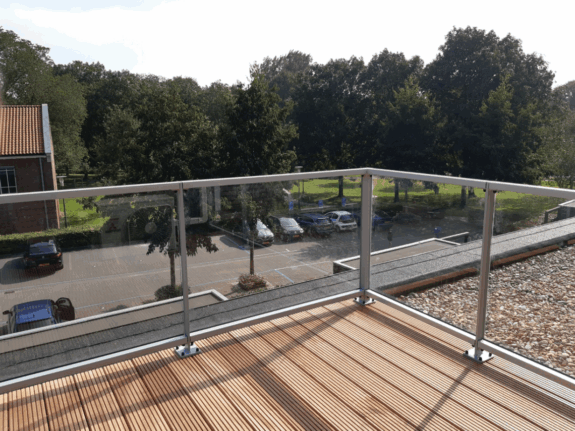 Omheining dakterras glas