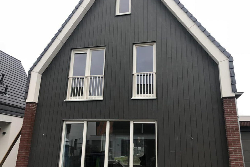 Frans balkonhek laten plaatsen in Gouda