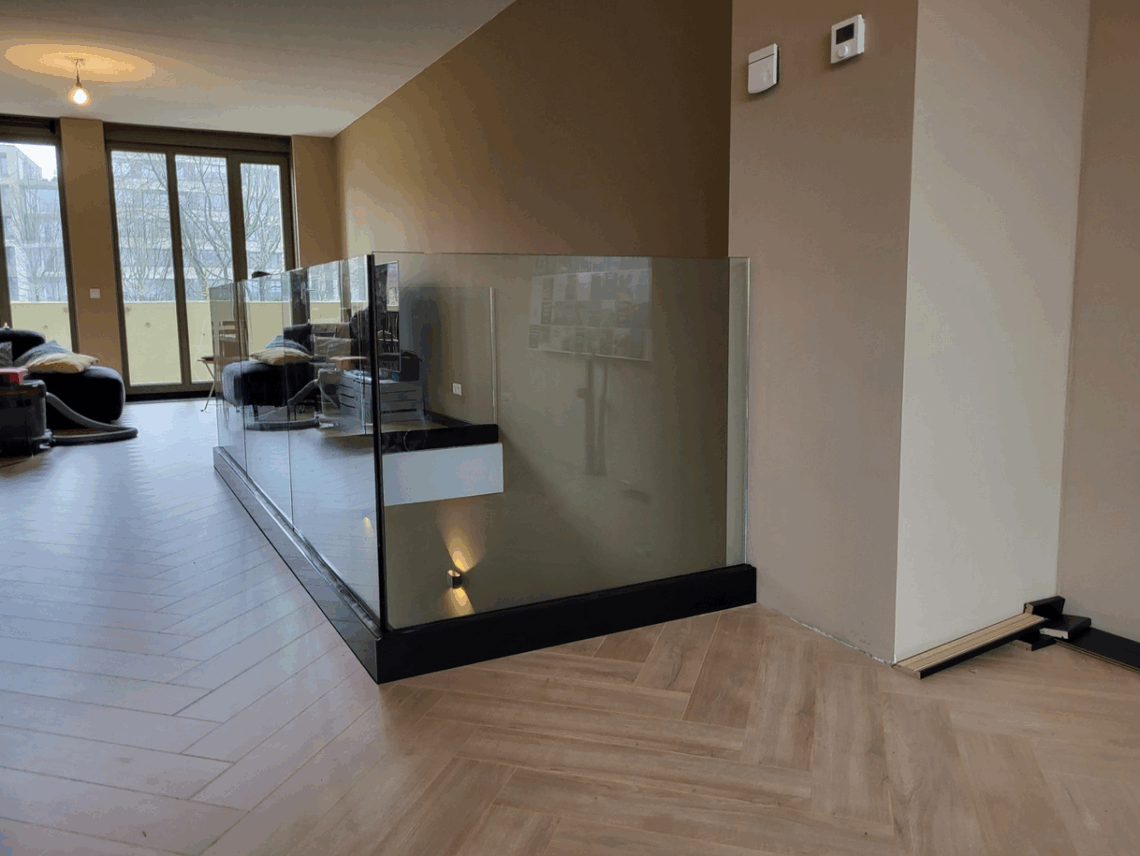 Voordelen glazen balustrade vide