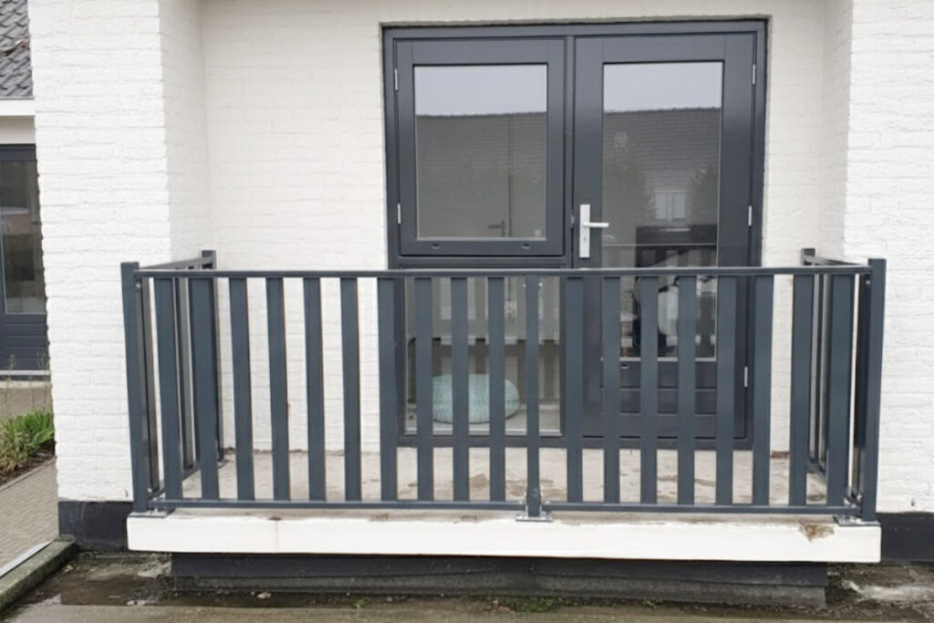 Balkonhek op maat kopen