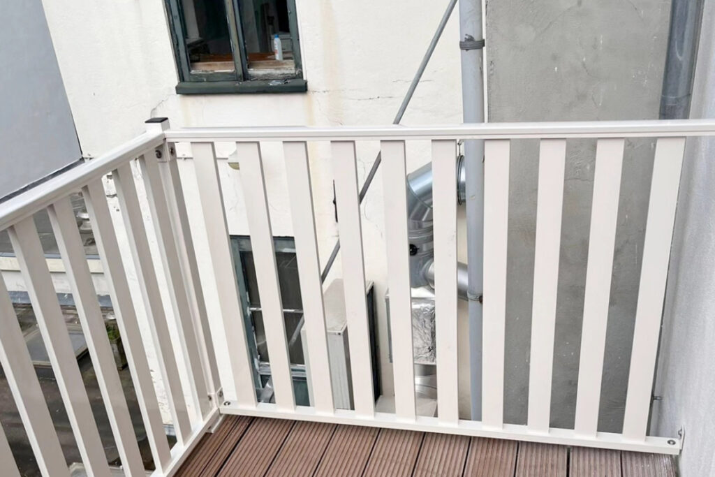 Lamellen hekwerk balkon