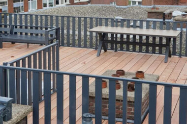 Lamellen hekwerk voor dakterras