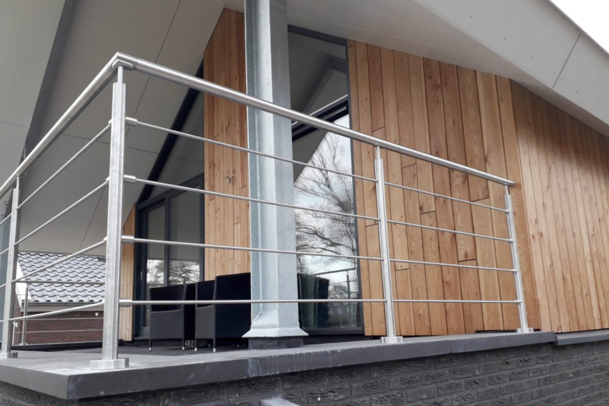 RVS balustrade bestellen: duurzaam, stijlvol en op maat gemaakt
