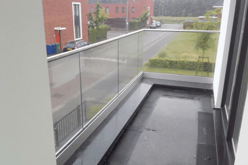 Balkonhek met glas kosten