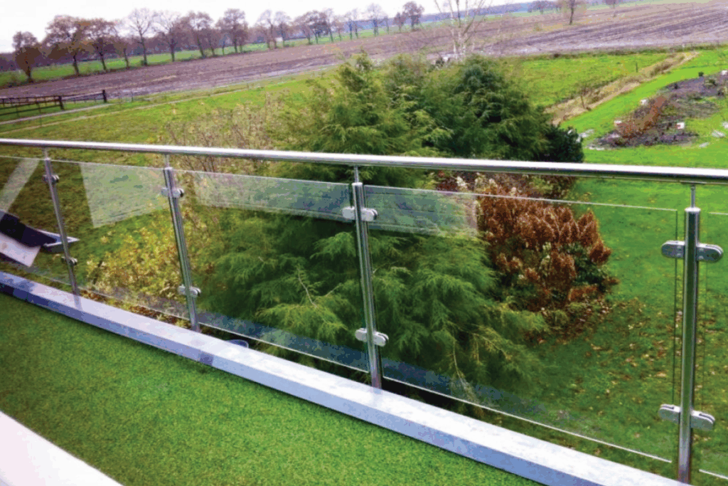 Balkonhek met glas vervangen