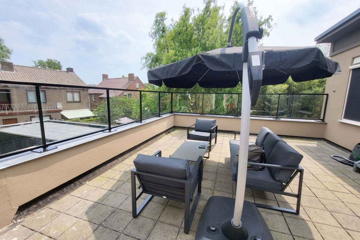 Balustrade met glas op maat: jouw woning, jouw design