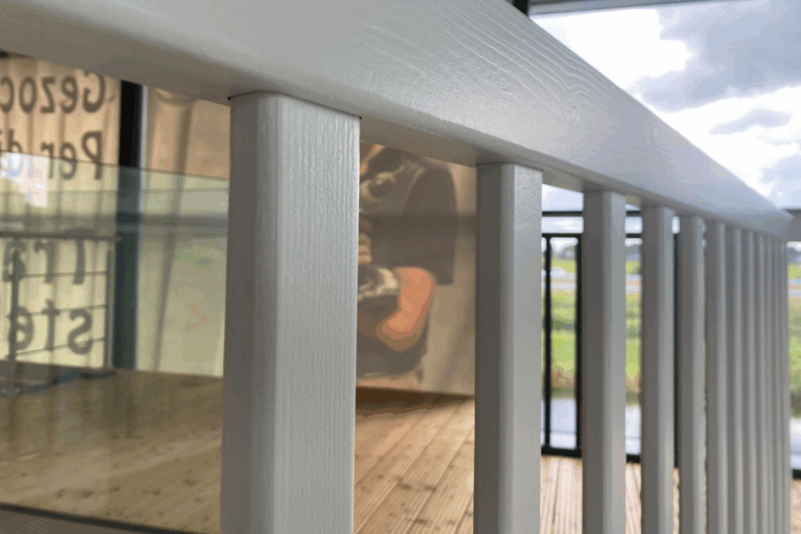 Waar kun je een houten balustrade kopen