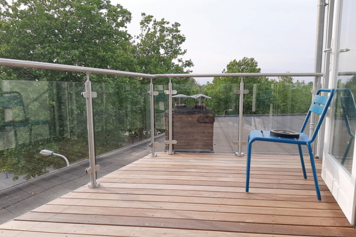 Glas hekwerk voor balkon