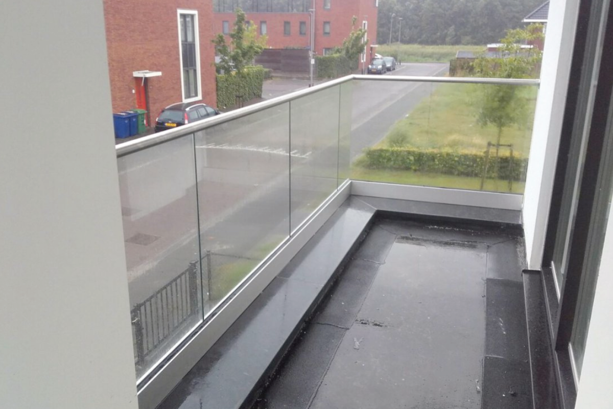 Glazen balustrade in Haarlem: een stijlvolle keuze voor elke woning