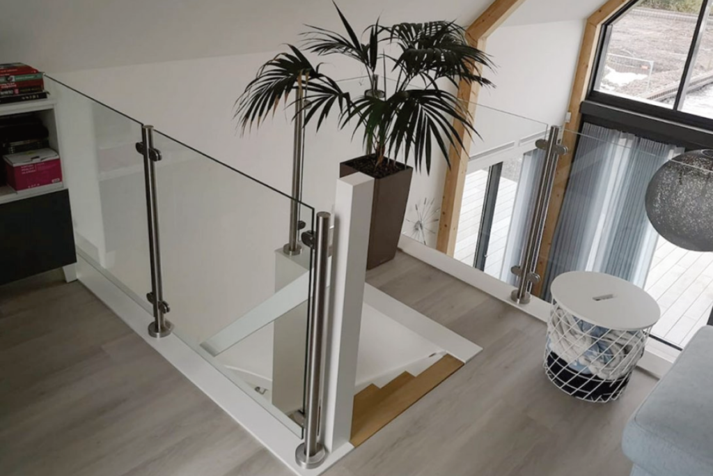 Glazen hekwerk voor een vide