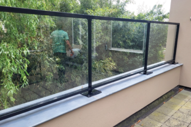 Hoe veilig zijn glazen balustrades