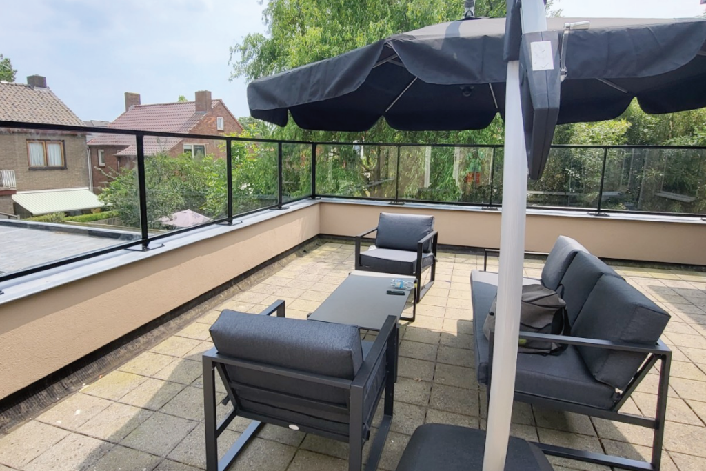 Hoe veilig zijn glazen balustrades