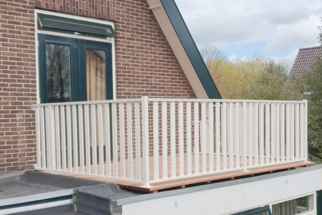 Nieuw balkonhekwerk