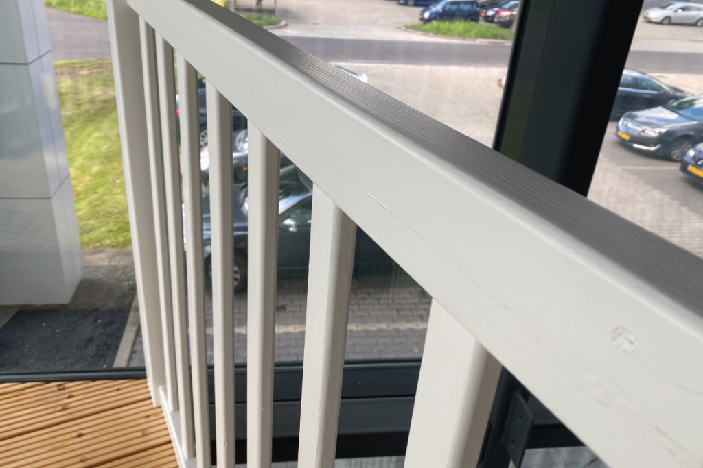 Webshop met houten balustrades