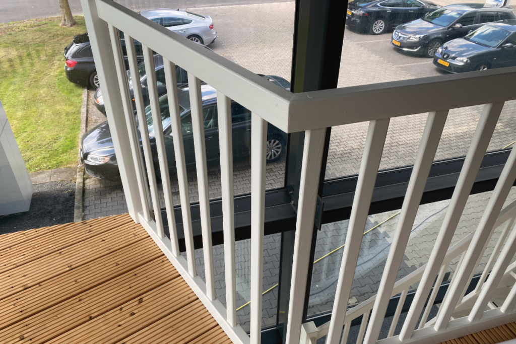 Is grenenhout geschikt voor balustrades