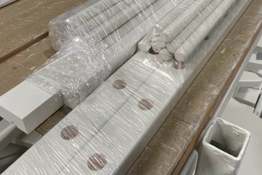 Kun je een balustrade maken van grenenhout