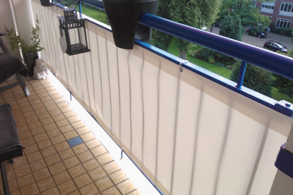 Hoe balkondoek bevestigen