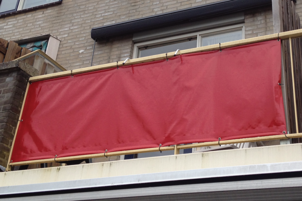 5 Tips om je balkon af te schermen tegen buren