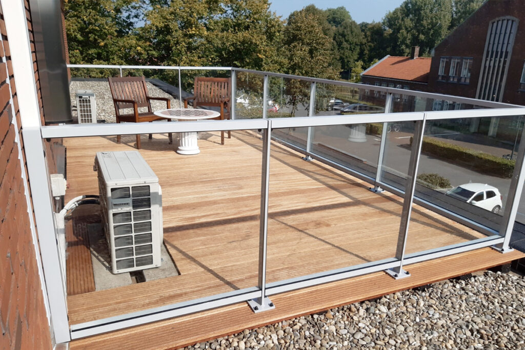 Glazen balustrade in Stadskanaal
