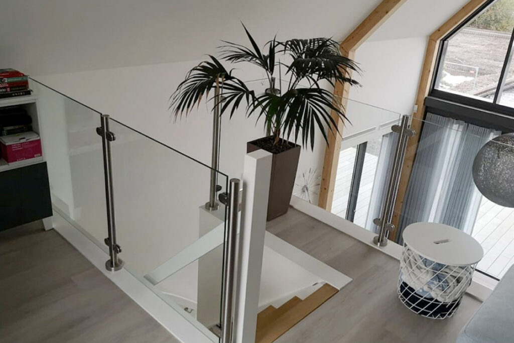 Glazen balustrade in Veendam