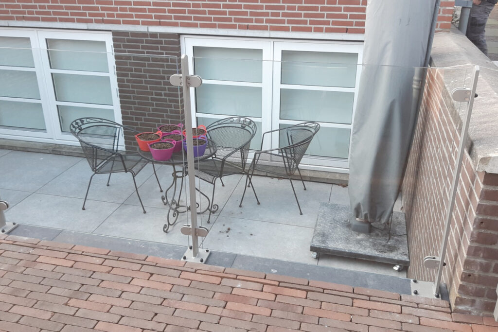 Glazen balustrade in Wildervank
