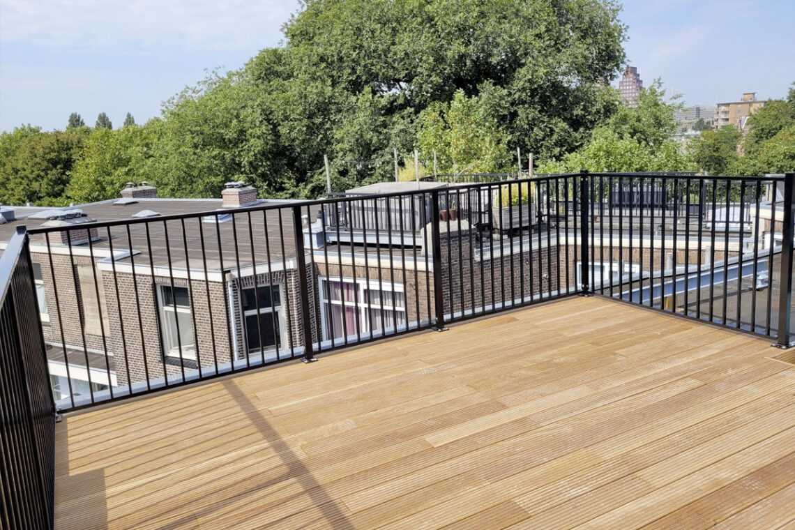 Moderne aluminium balustrades uit voorraad